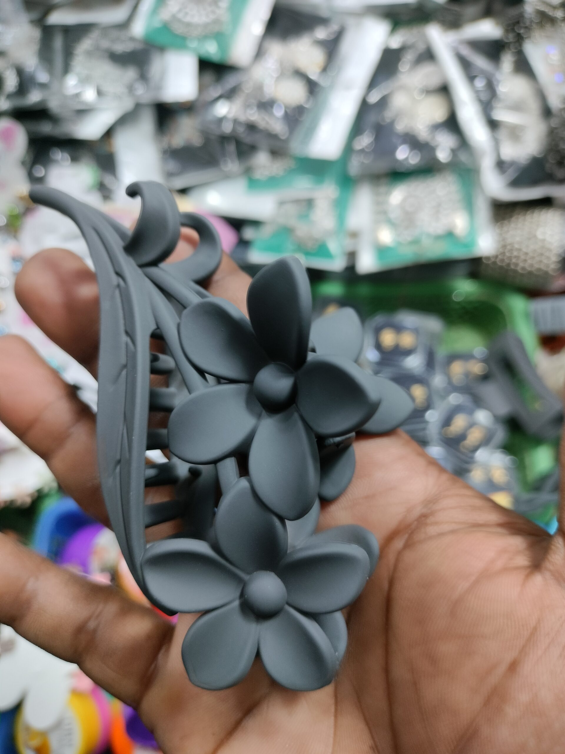 Classic Premium Hair Claw Clip | Anti-Slip Grip | Everyday Use